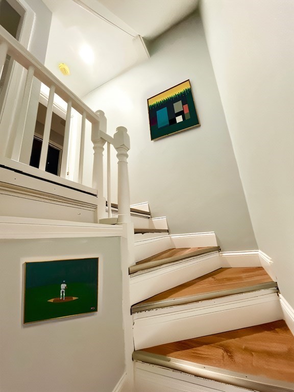 29 Thacher St # 3