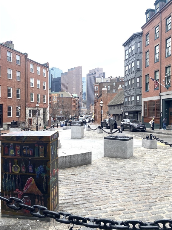 2 North Square # 4