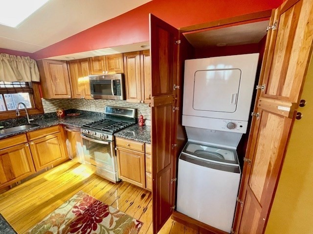 32 Chestnut St # 3