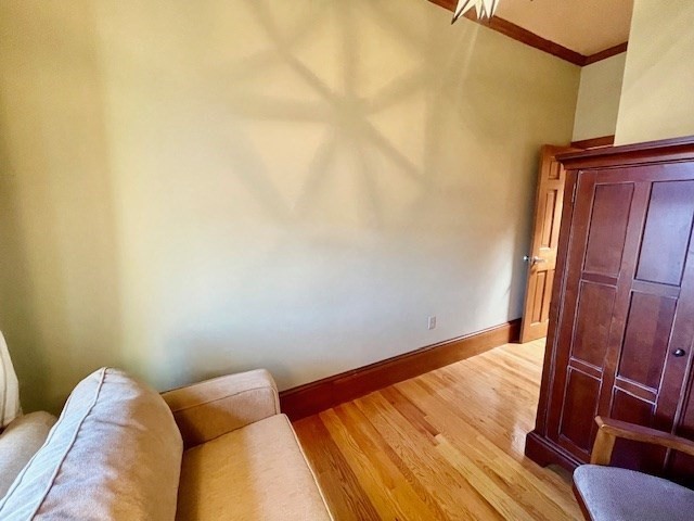 32 Chestnut St # 3