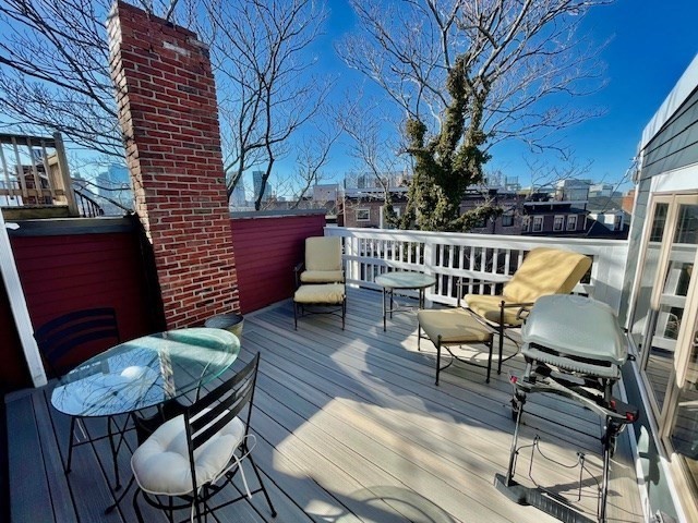 32 Chestnut St # 3