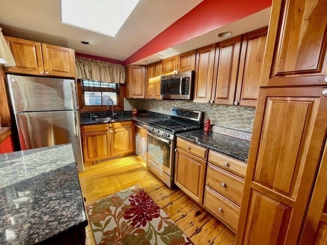 32 Chestnut St # 3