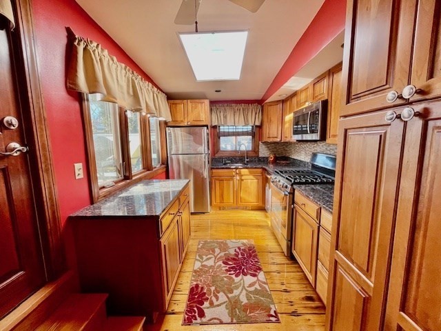 32 Chestnut St # 3