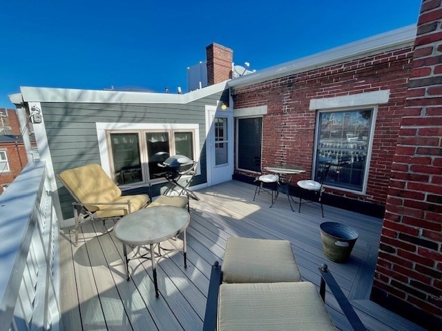 32 Chestnut St # 3