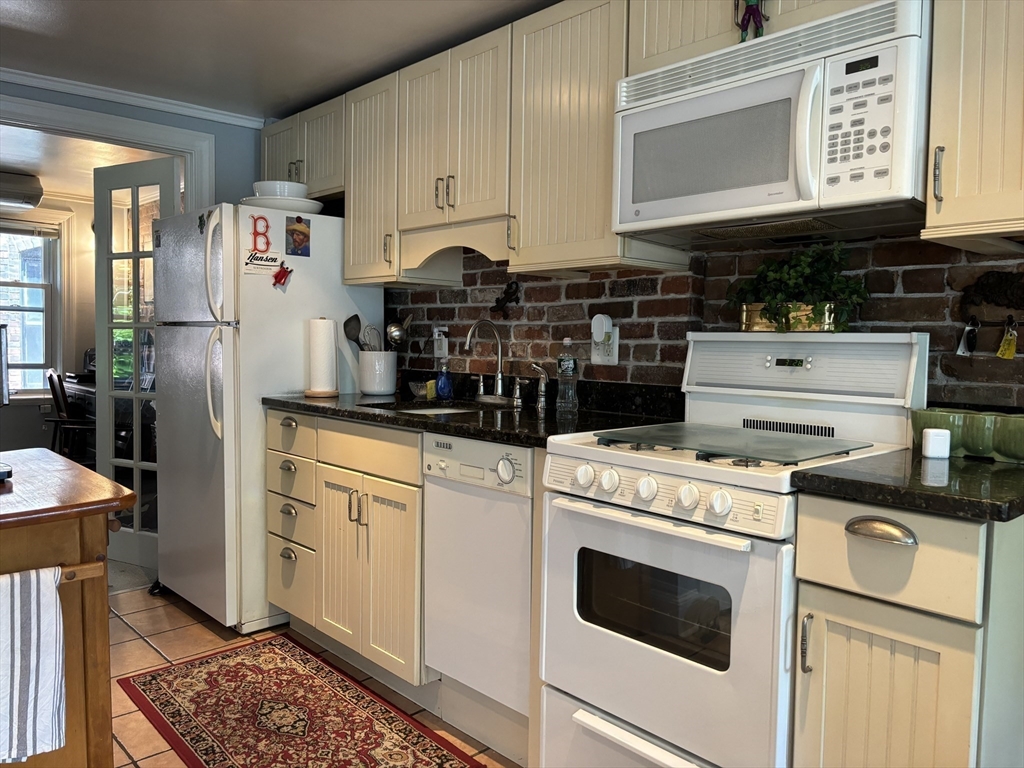26 Unity Street # 4
