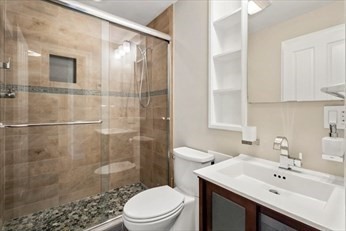 30 E Concord # 18