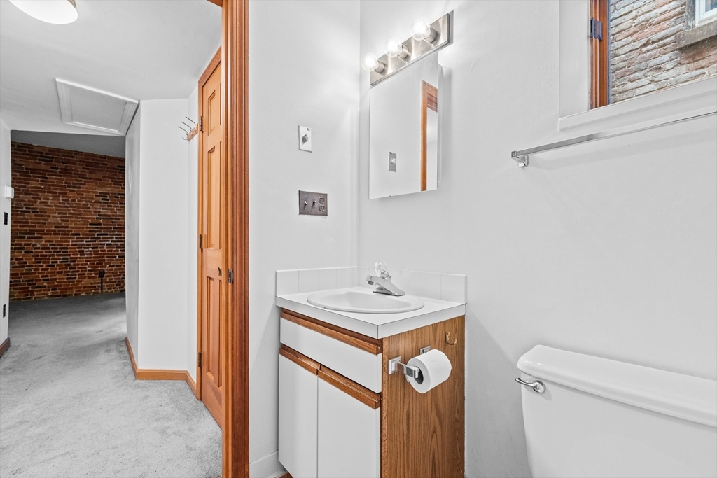 30 Clark St # 1 Unit: 2-1