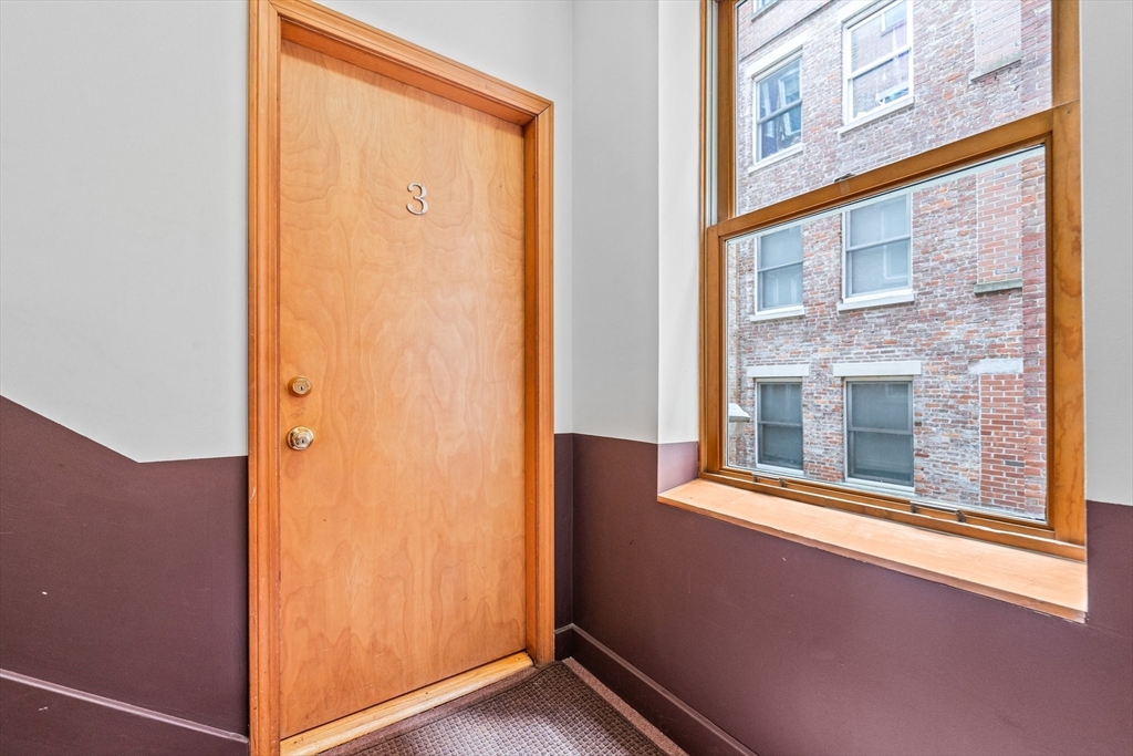 30 Clark St # 1 Unit: 2-1