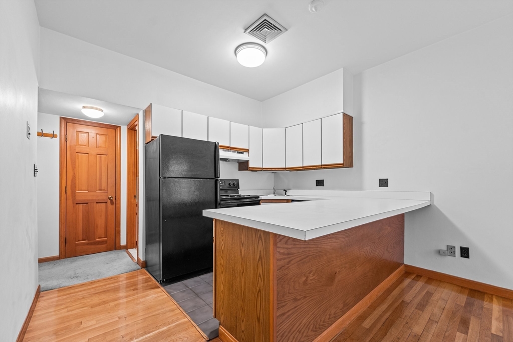 30 Clark St # 1 Unit: 2-1