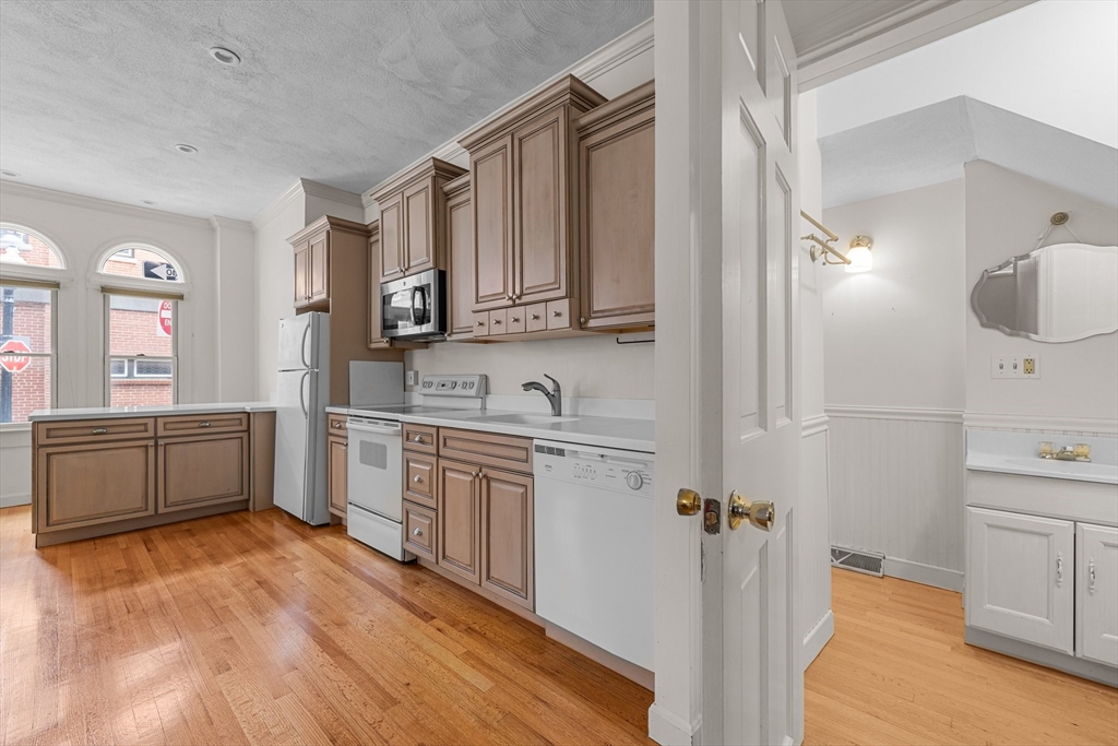 200 Salem St # 200C