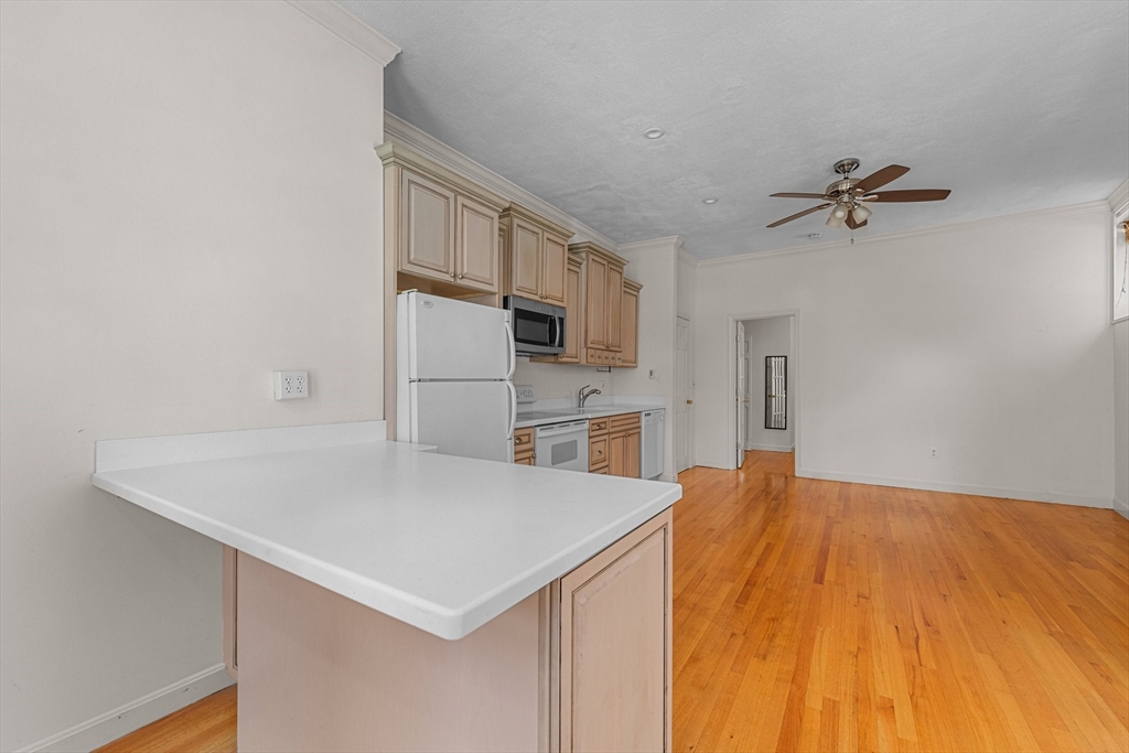 200 Salem St # 200C
