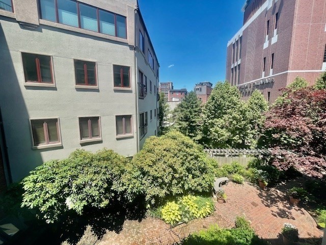 100 Fulton St # 4M