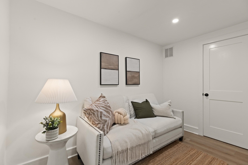 1 Madison St # 1A