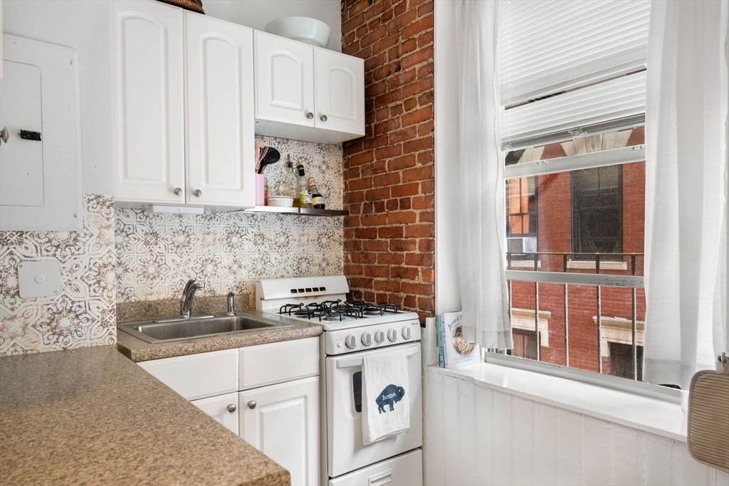 11 Unity St # 3