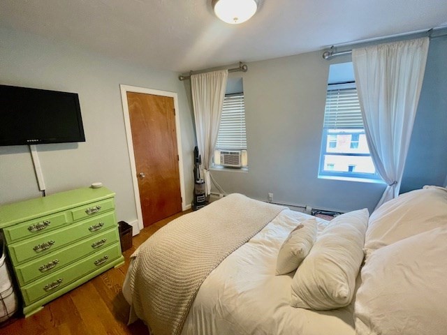 356 Hanover St # 4