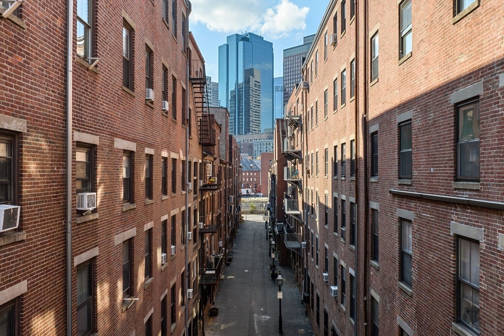 120 Commercial St # 4 Unit: 3-4