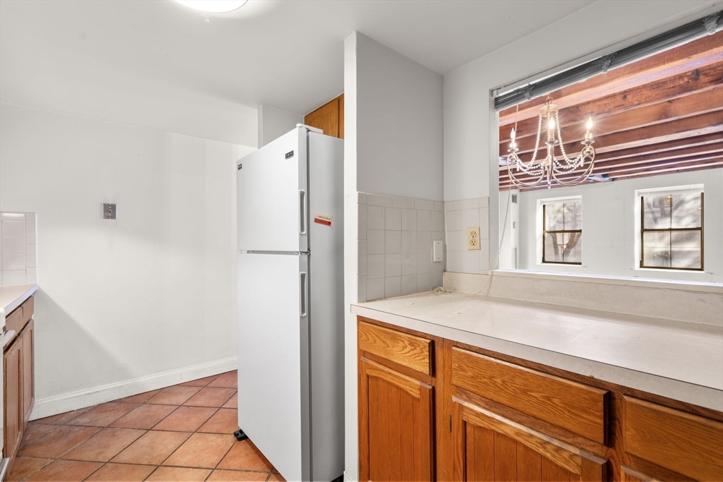 120 Commercial St # 4 Unit: 3-4