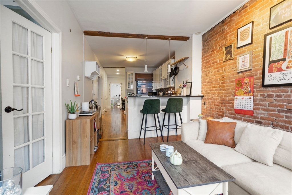 163 Endicott St # 3