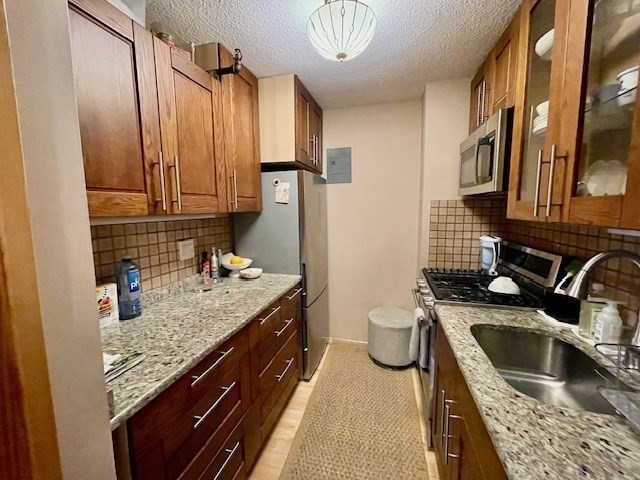 151 Tremont St # 9K
