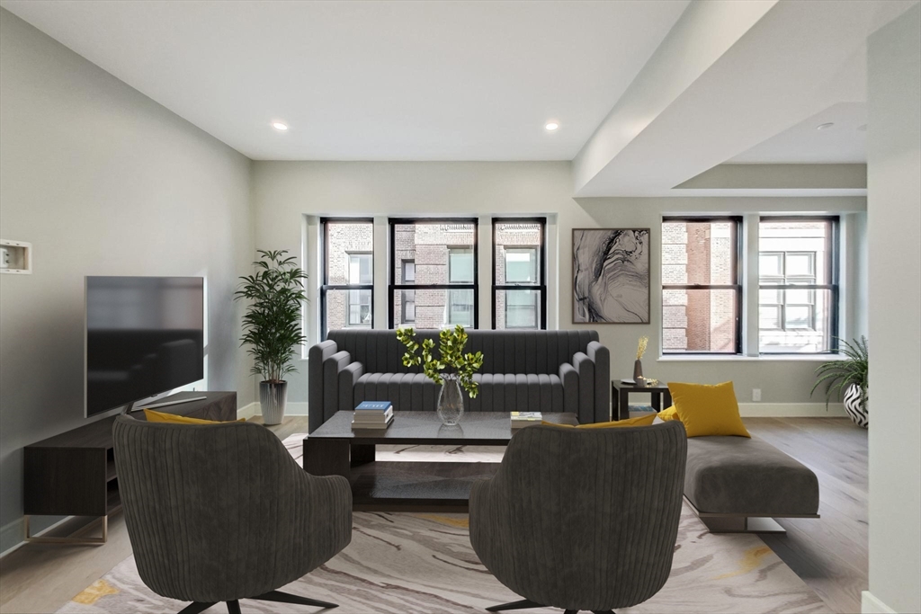 14 N Bennet St # 4