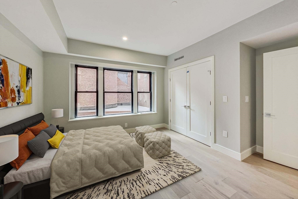 14 N Bennet St # 4