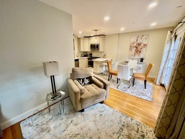 17R Clark St # 4