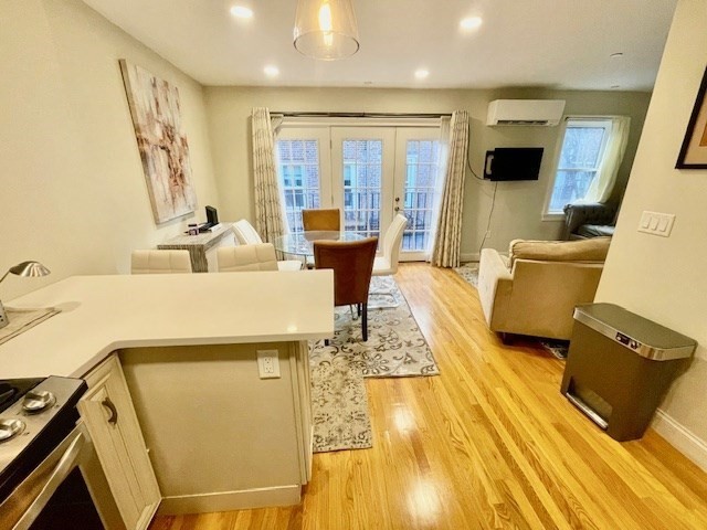 17R Clark St # 4