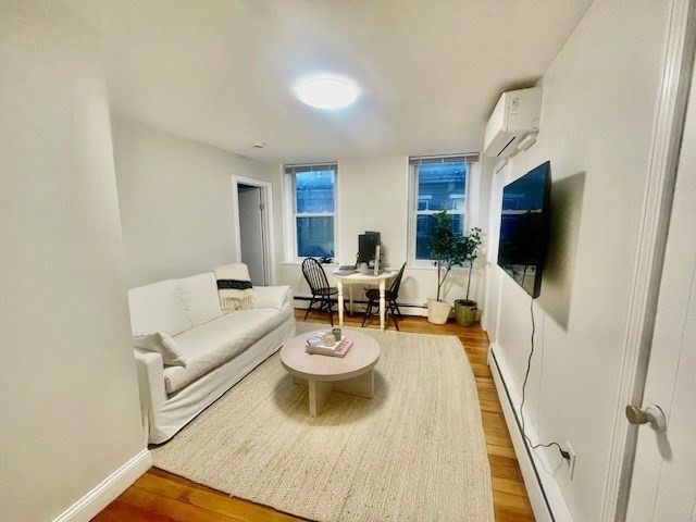 203 Salem St # 3