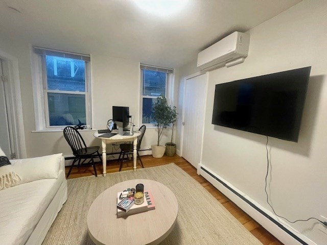 203 Salem St # 3