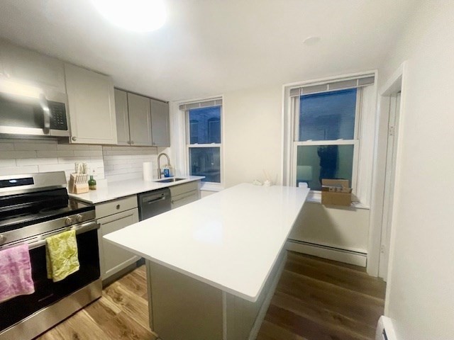 203 Salem St # 3
