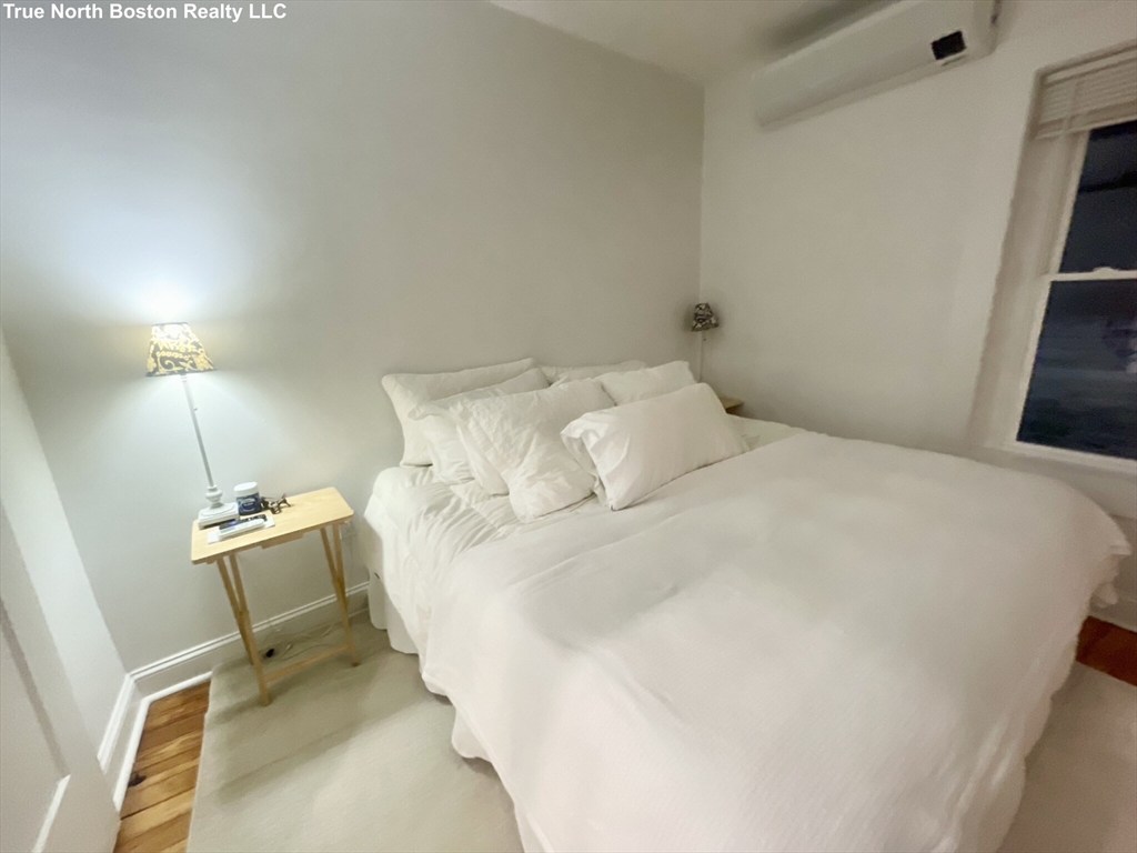206 Hanover St # 1