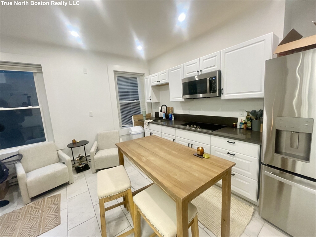 206 Hanover St # 1