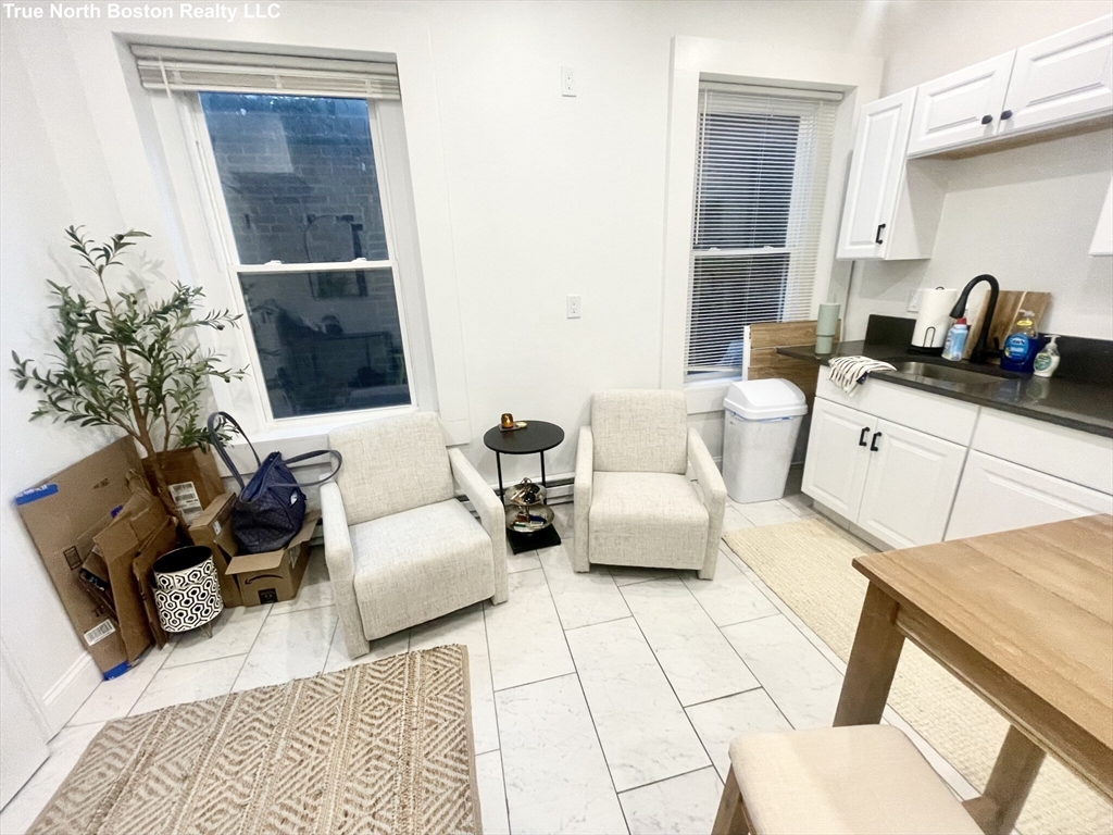 206 Hanover St # 1