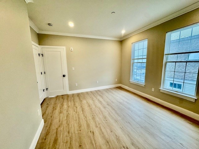 332 Victory Road # 302