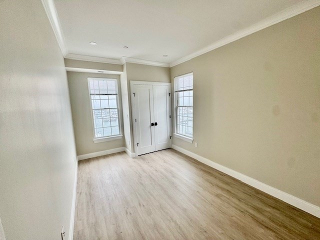 332 Victory Road # 302