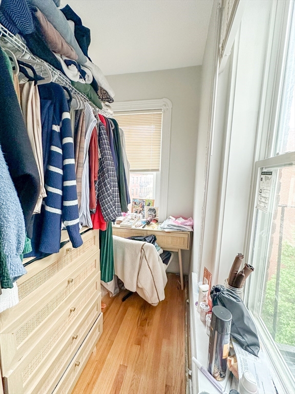 24 Charter St # 6