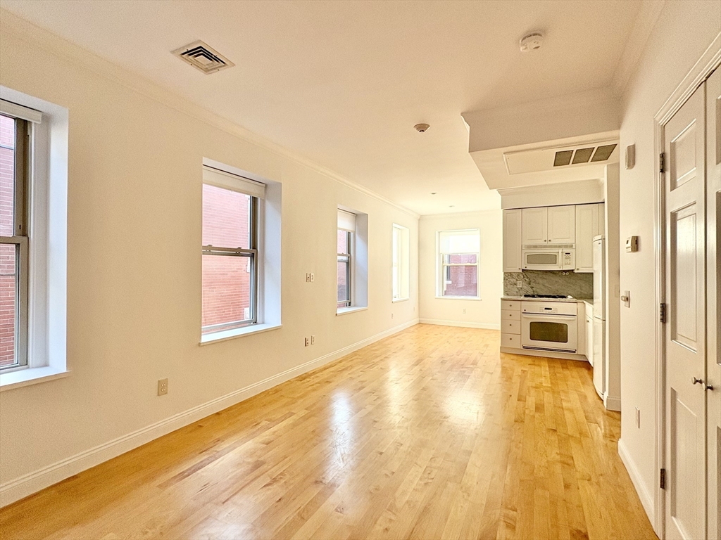 11 Unity St # 8
