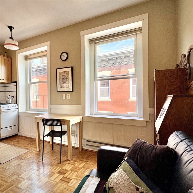 11 Unity St # 7