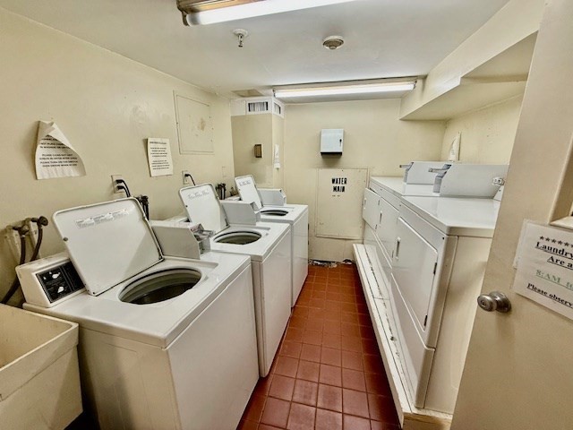 120 Commercial St # 4 Unit: 3-4