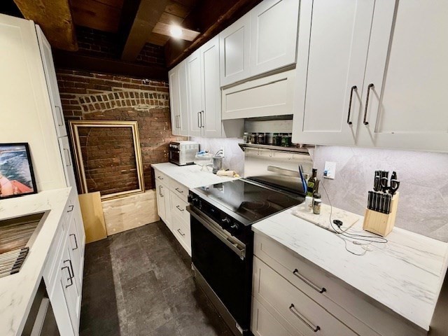 120 Commercial St # 4 Unit: 3-4