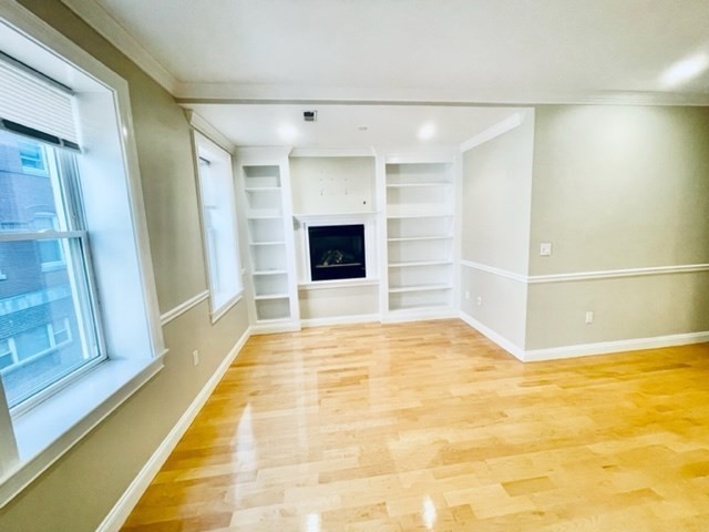 33 N Bennet St # 2