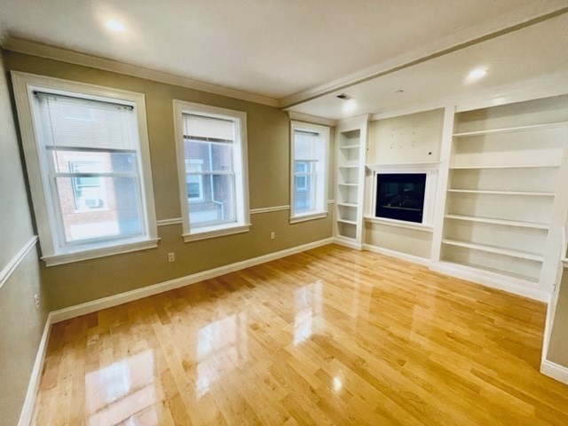 33 N Bennet St # 2