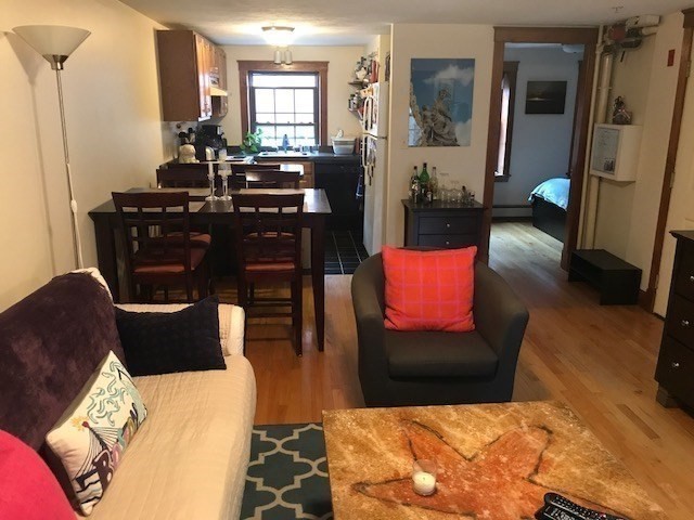 18 Thacher Street # 4