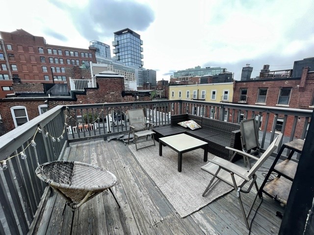 18 Thacher Street # 4