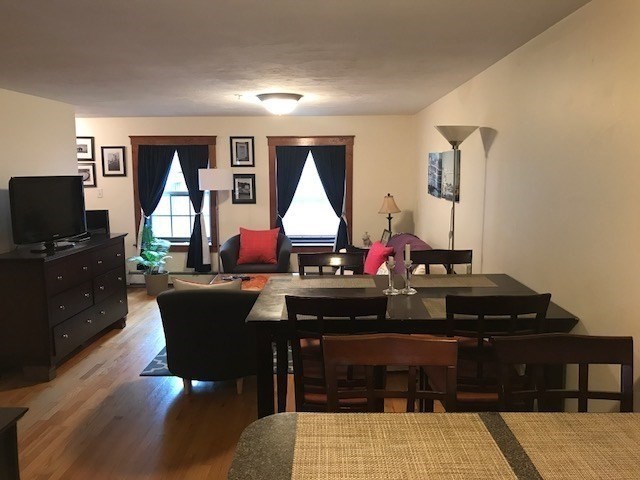18 Thacher Street # 4