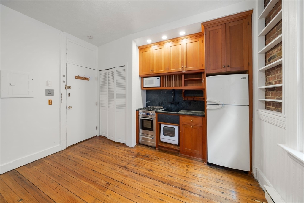 7 Unity St # 3