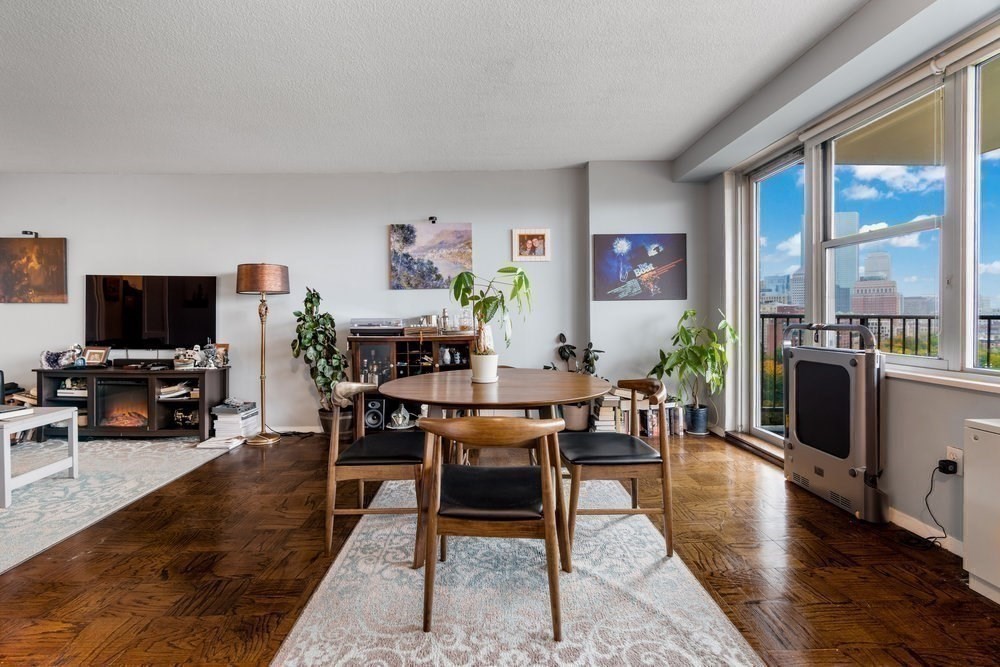 151 Tremont Street # 15J