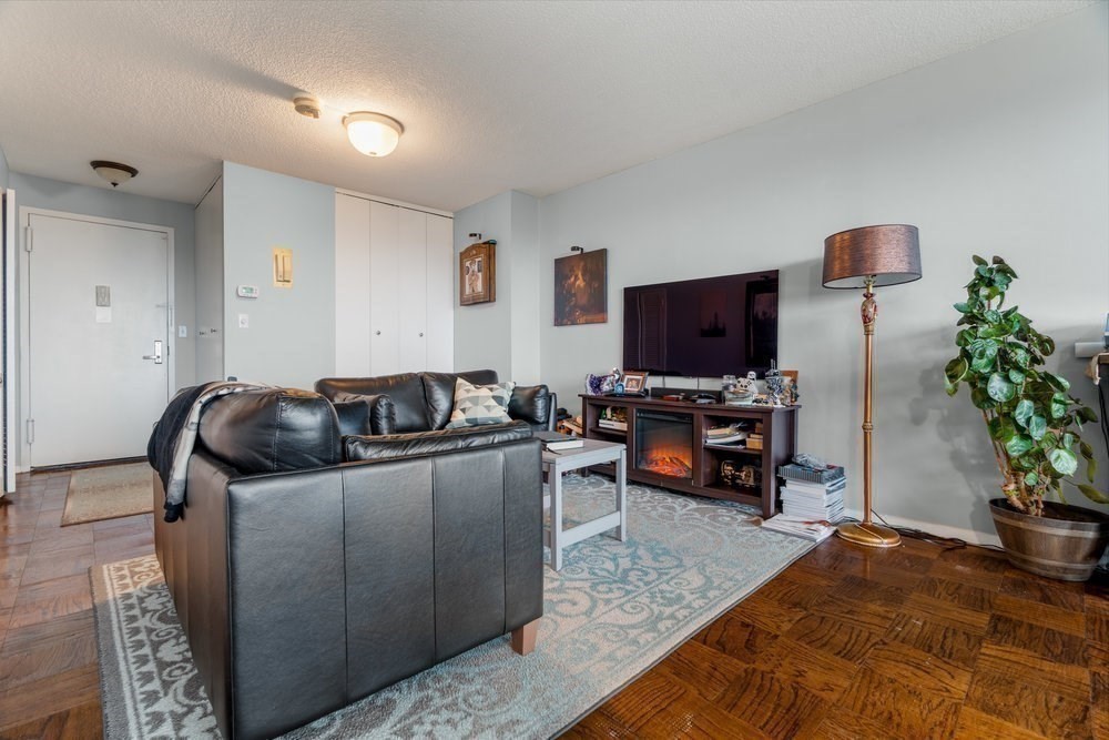 151 Tremont Street # 15J