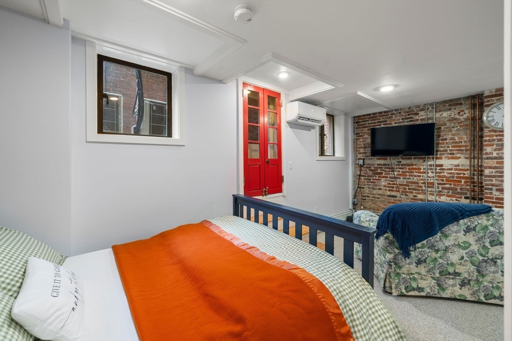 26 Unity St # 1