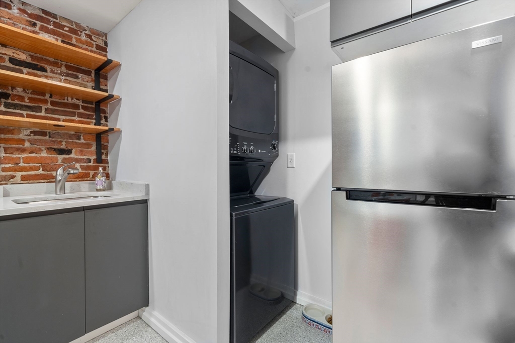 26 Unity St # 1